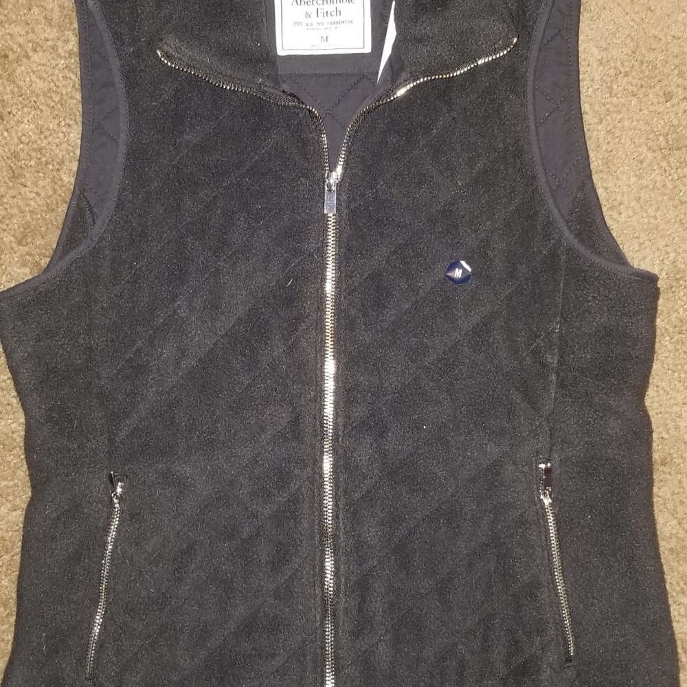 Abercrombie Fleece Quilted Black Vest medium